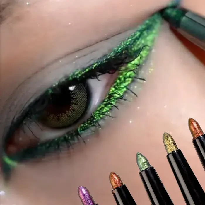 Stylo de maquillage multi-chromé
