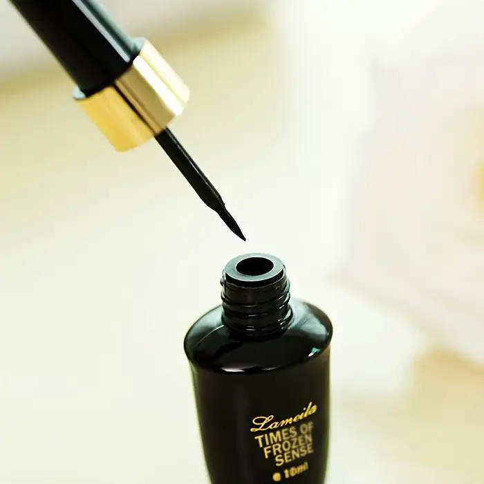 Stylo Eyeliner Liquide à vaccage Rapide