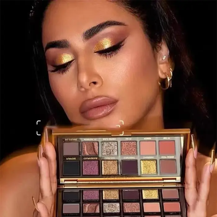 Nouveau disque de fard à paupières de noël 18 couleurs, maquillage de beauté et de santé, Palette d'