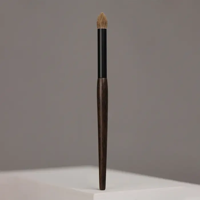 Pinceaux de maquillage professionnels faits à la main en poils de chèvre naturels T123