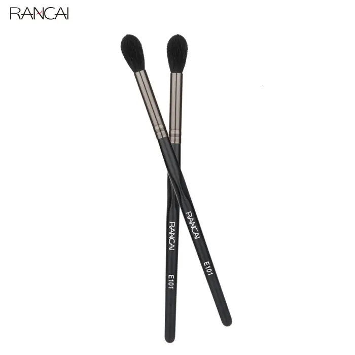 Pinceau de maquillage pour le contour des yeux