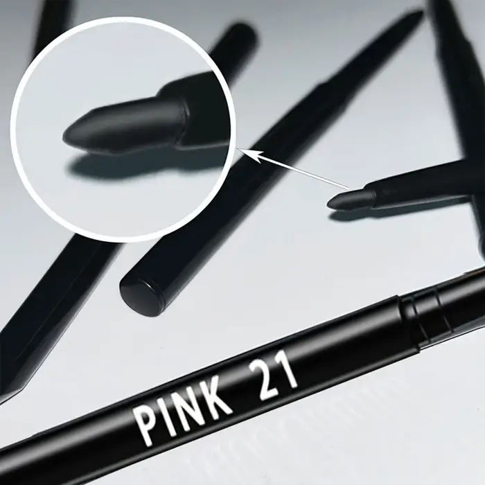 Crayons Eyeliner noirs longue durée