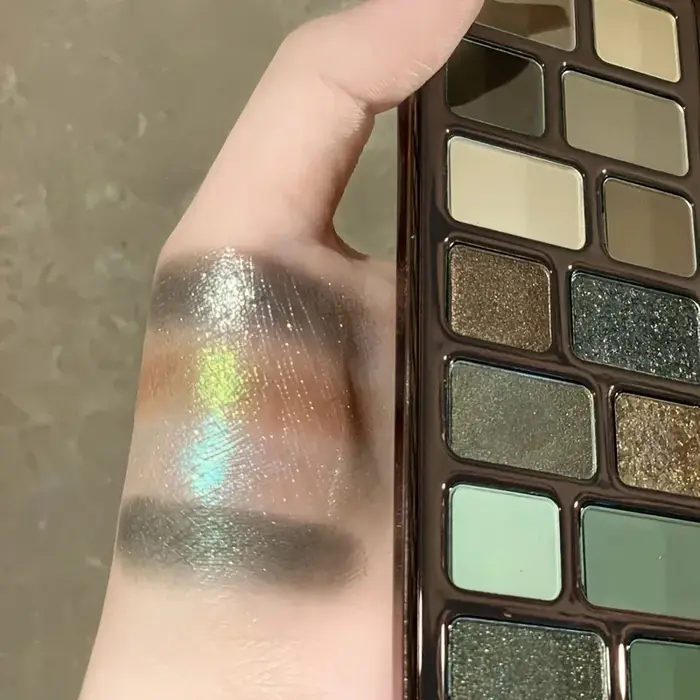 Palette de fards à paupières 16 couleurs