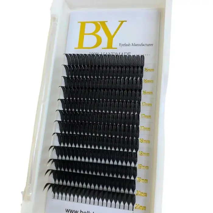 Mascara Anime Spike Lash Super Black Ultra Brand pour un volume spectaculaire des cils, cosmétiques améliorant les cils