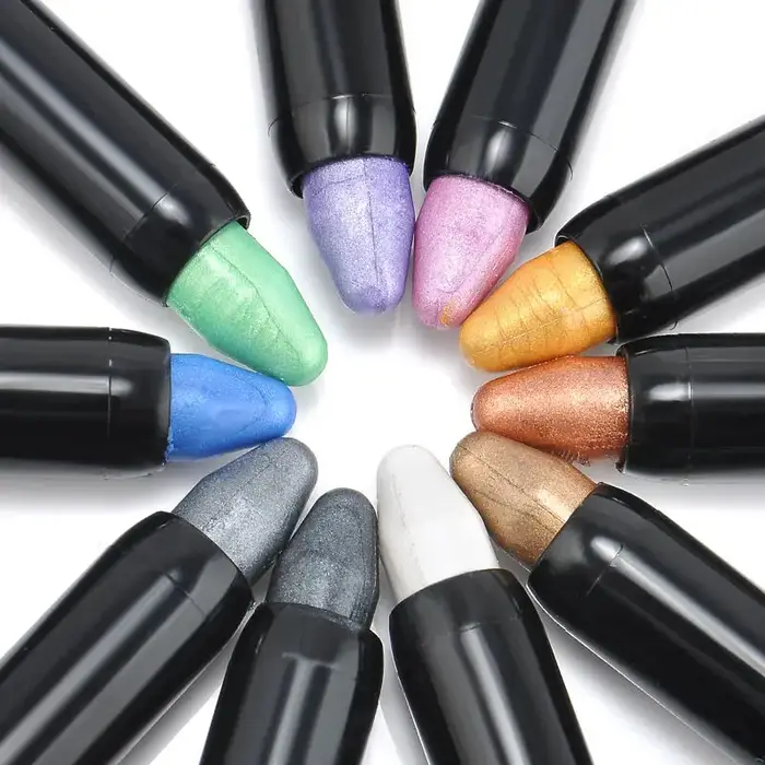Stylo fard à paupières coloré nacré