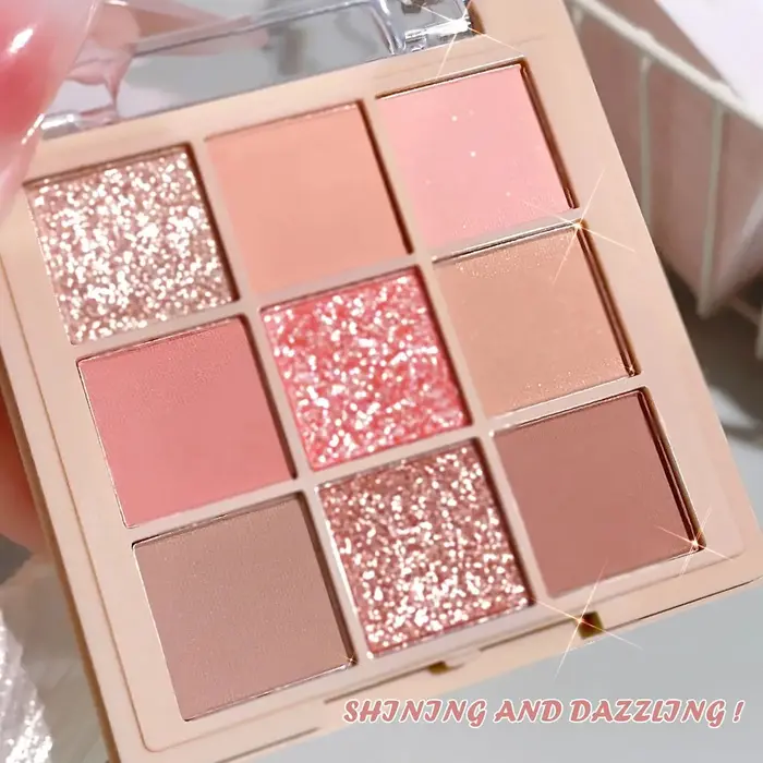 Palette de fards à paupières brillants de 9 couleurs