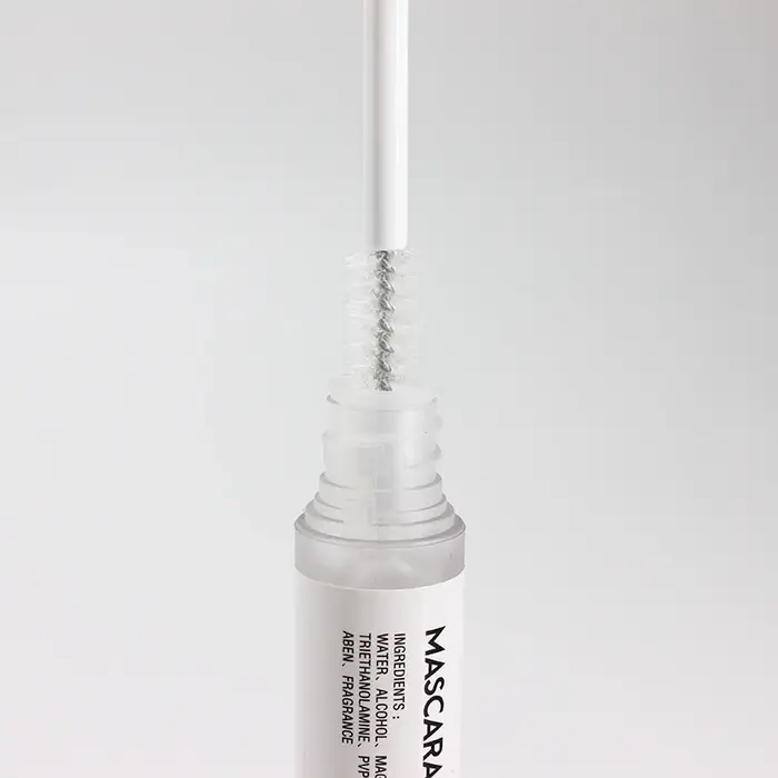 Mascara de revêtement pour soins des cils