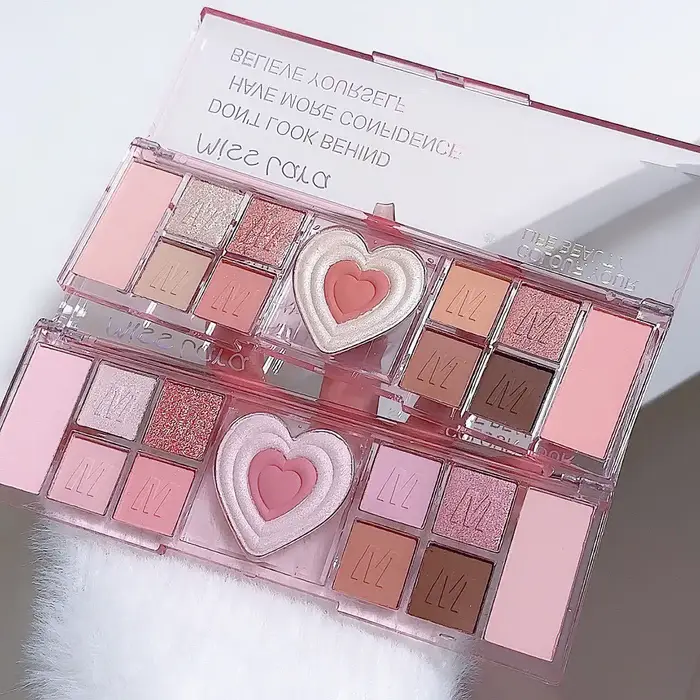 Palette de fards à paupières rose