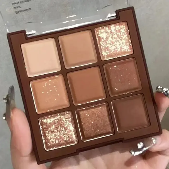 Palette de fards à paupières chocolat 9 couleurs