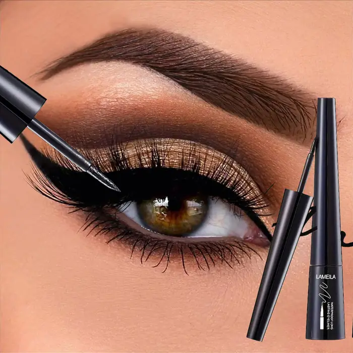 1 l'eye-liner mince est imperméable