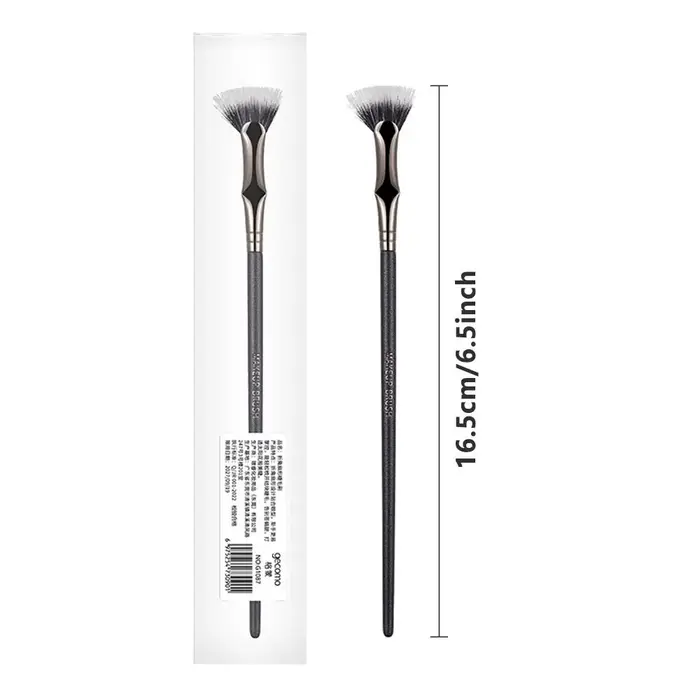 Brosse à cils coudée en forme d'éventail