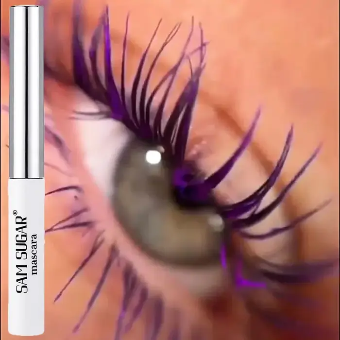 Mascara cils rouge marron maquillage de scène de noël