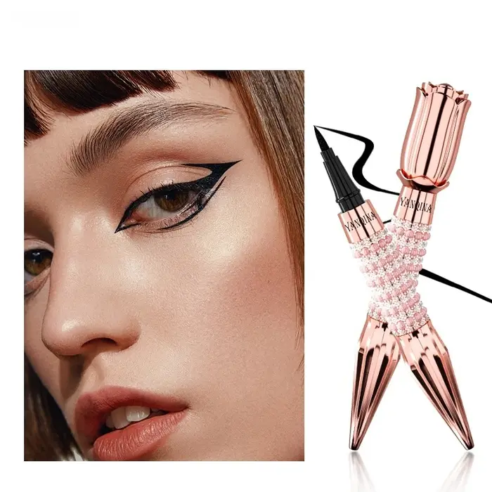 Eyeliner liquide de précision Yanqina - Longue durée