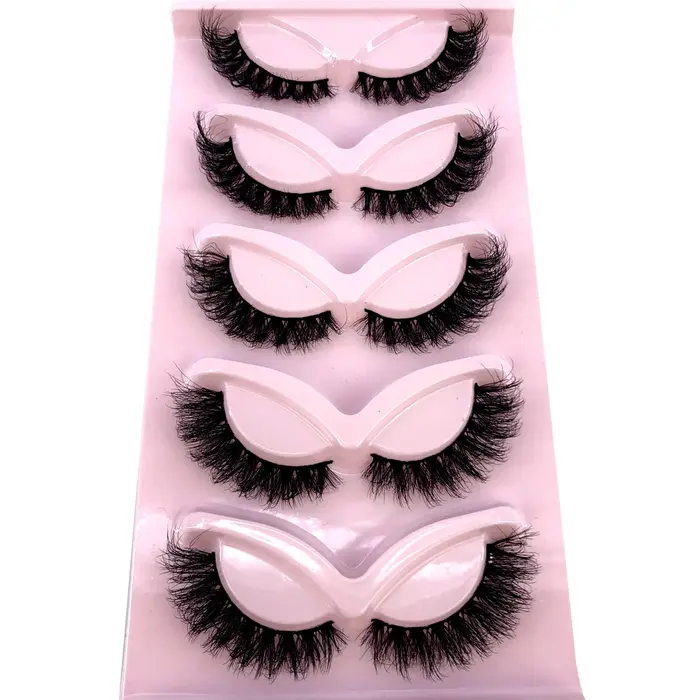 Faux cils œil de chat, extrémité vaporeuse