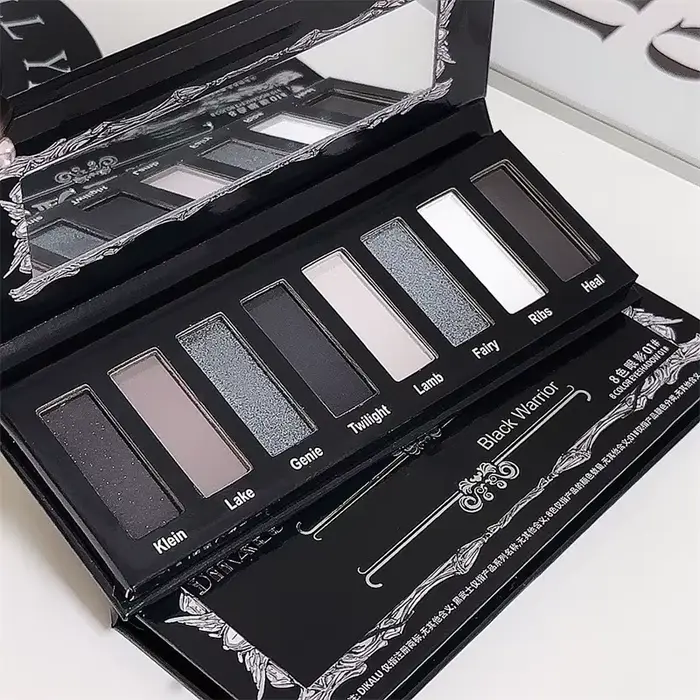Palette de fards à paupières fumés 8 couleurs, Kit de maquillage métallique scintillant mat longue d