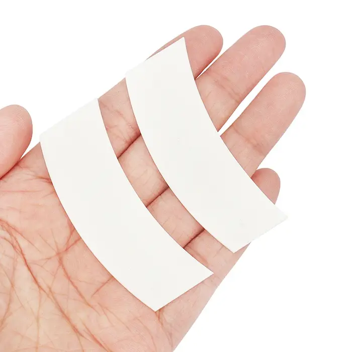 Rouleau de bandes en mousse pour faux-cils