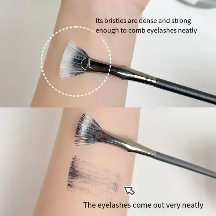 Brosse à cils coudée en forme d'éventail
