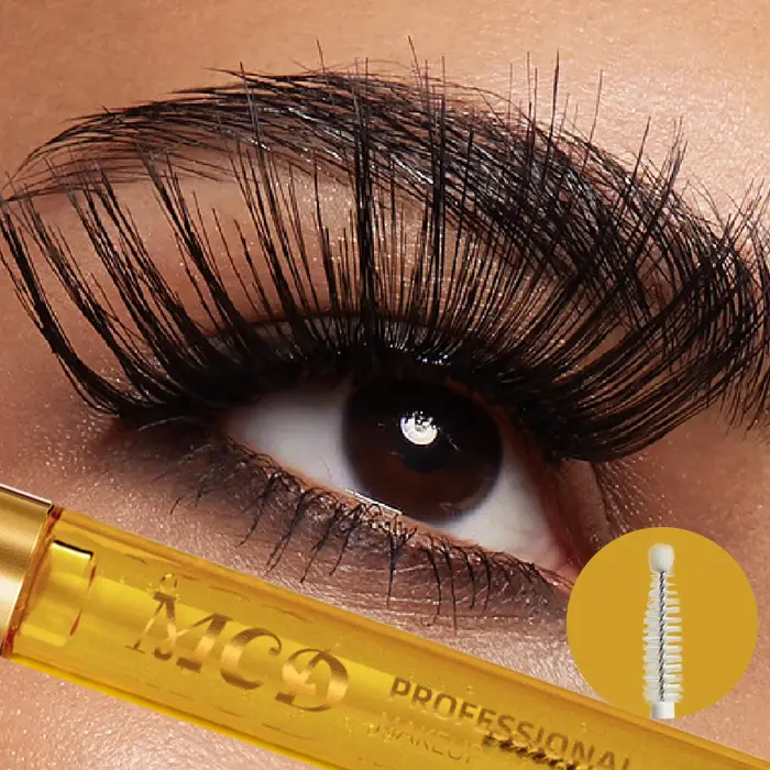 Sérum rehausseur de cils et de sourcils nourrissant Transparent