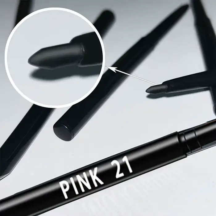 Crayons eyeliner noirs imperméables
