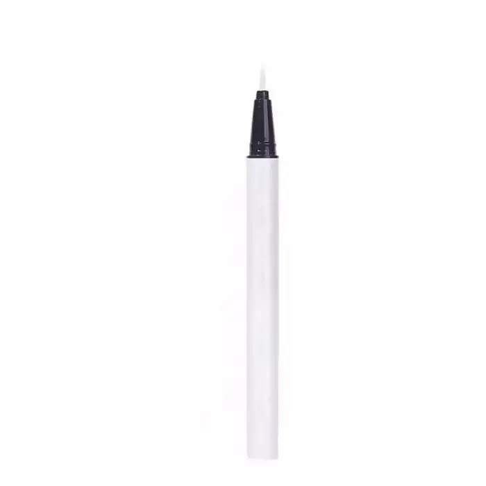 Eyeliner blanc mat, stylo liquide couché