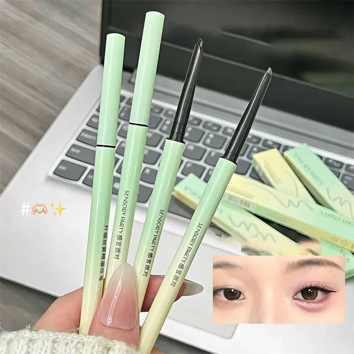 Crayon Eyeliner Blanc Mat Imperméable et Anti-Bavures