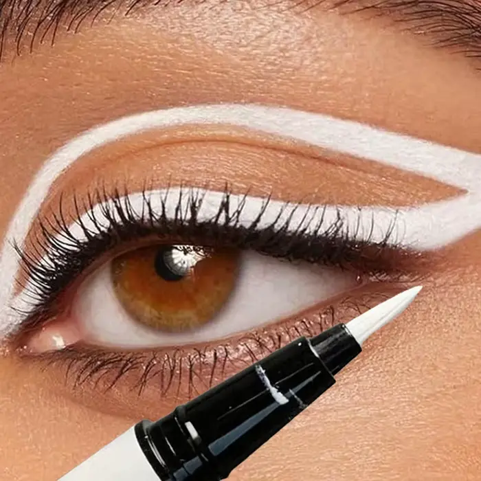 Eyeliner blanc mat, stylo liquide couché