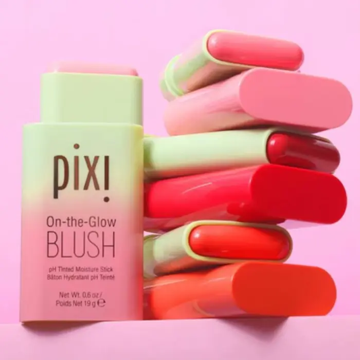 Stick de blush crème nude naturel pour les joues et les lèvres