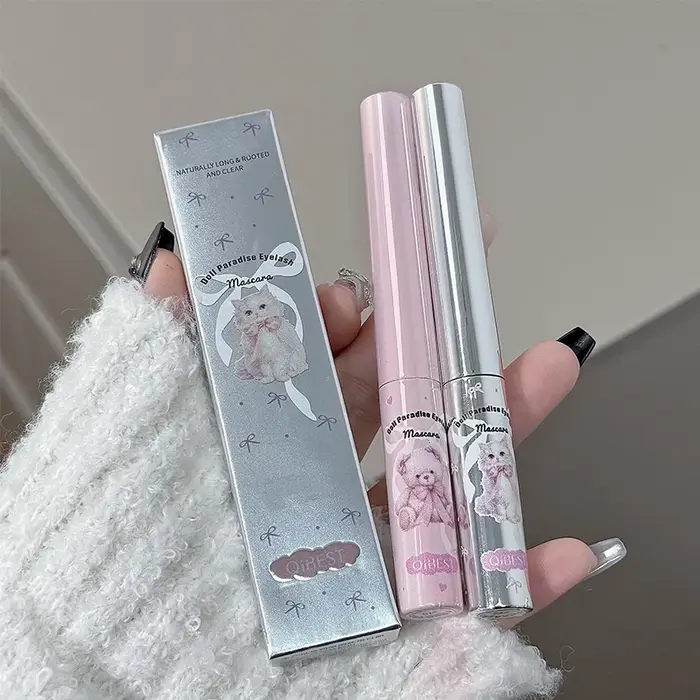 Mascara allongeant les cils