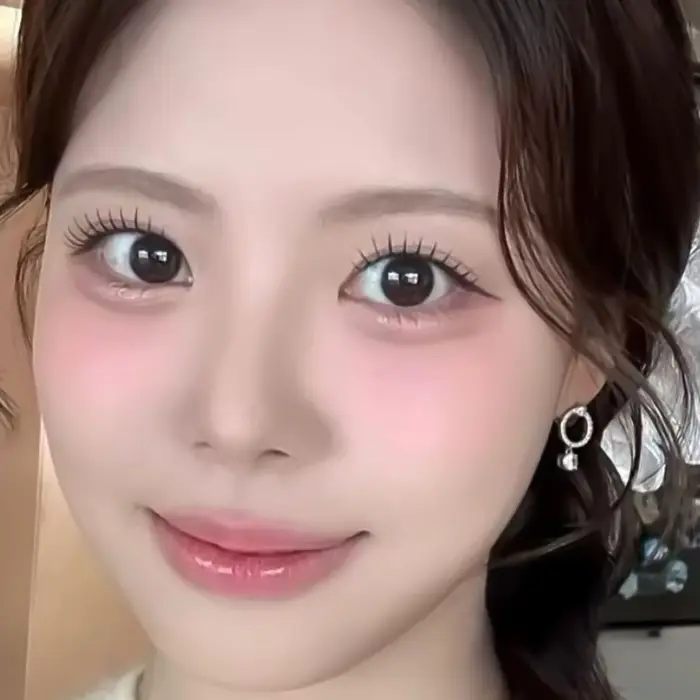 Faux cils en forme de U pour femmes