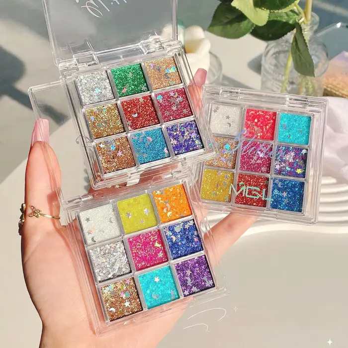 Gel à paillettes pour les yeux