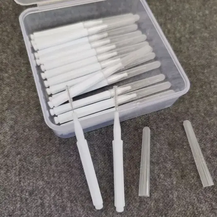 Mini brosses à sourcils portables jetables