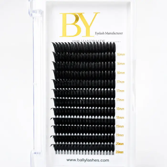 Mascara Anime Spike Lash Super Black Ultra Brand pour un volume spectaculaire des cils, cosmétiques améliorant les cils
