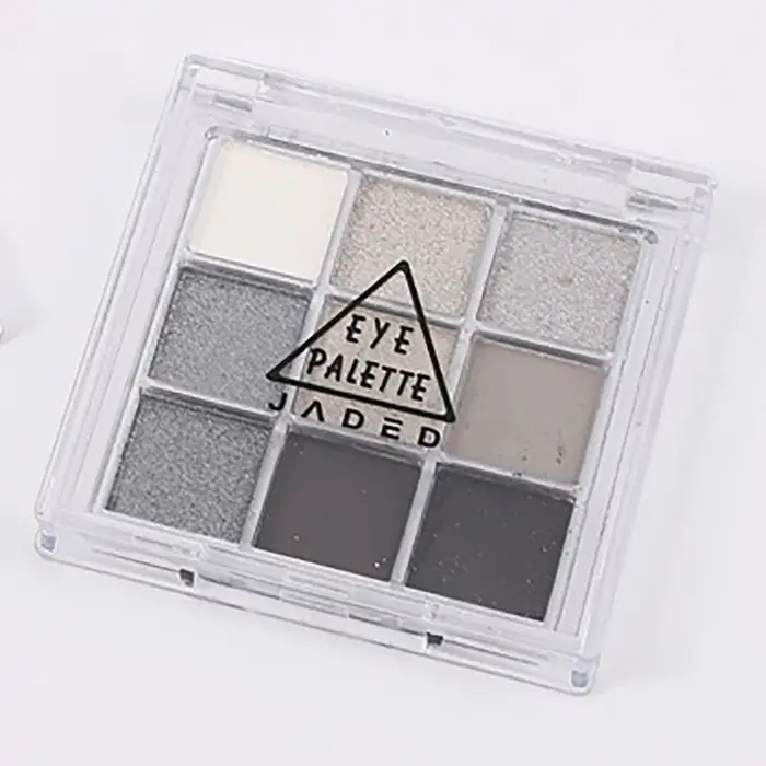 Palette de fards à paupières fumés ciment cendré, Punk foncé, perle métallique noire, plateau d'ombr
