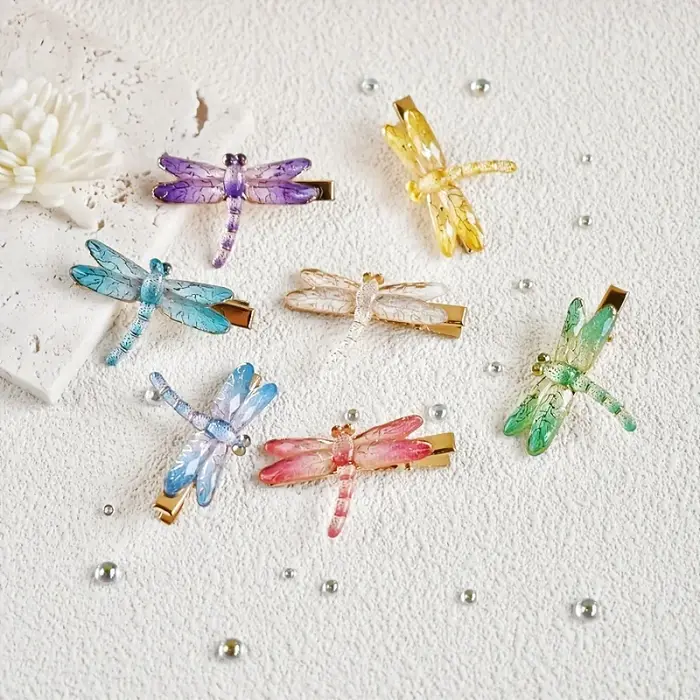 Lot de 4 pinces à cheveux libellule colorées en résine pour femmes