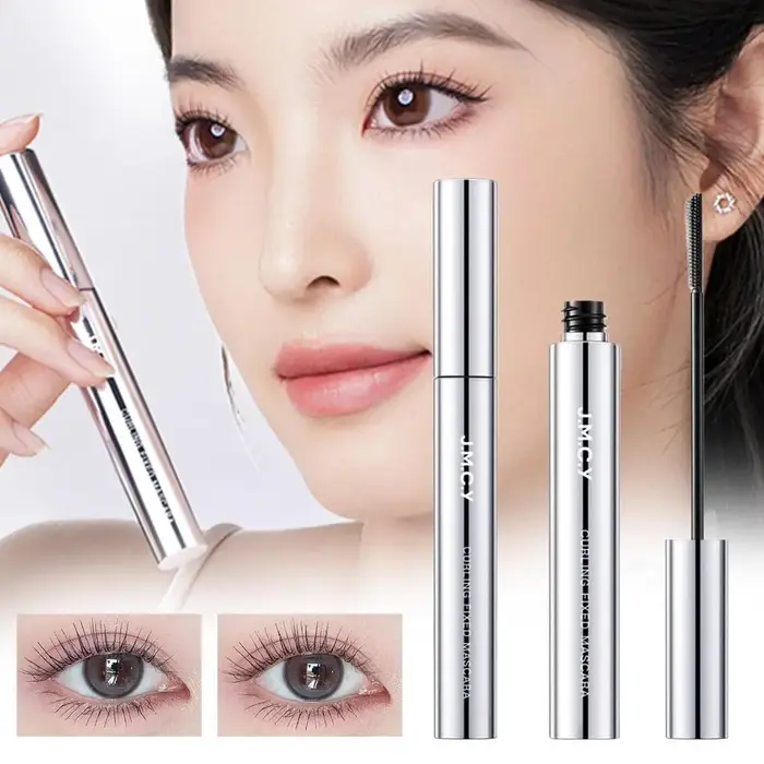 Mascara à cils recourbé 3D