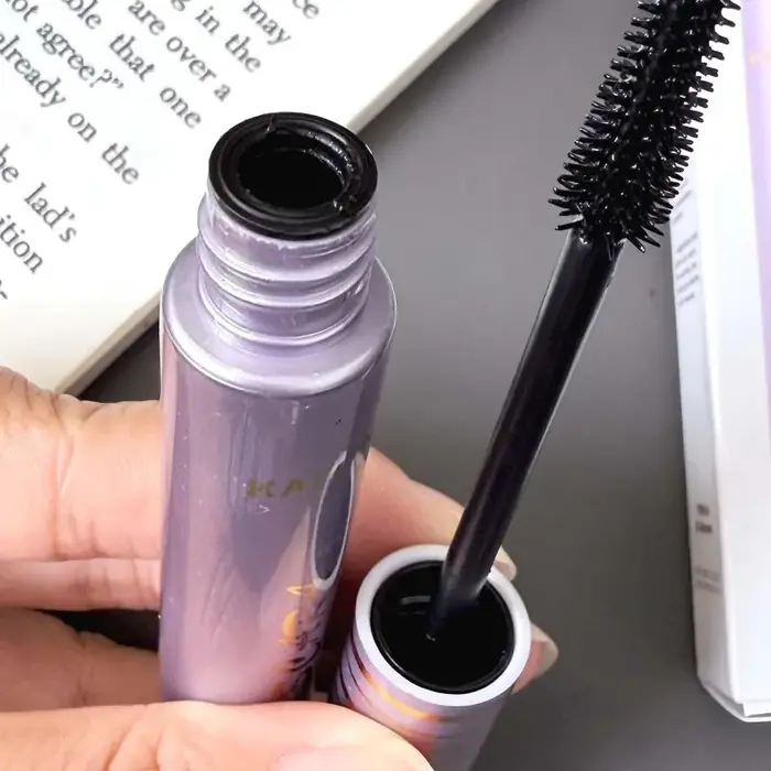 Mascara volumisant, liftant et recourbant