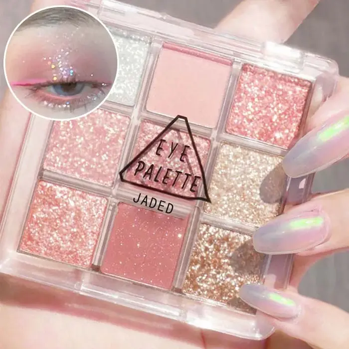 Palette de fards à paupières à paillettes fines