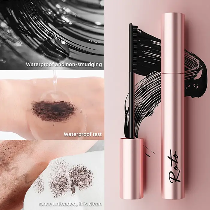 Mascara noir pour les yeux