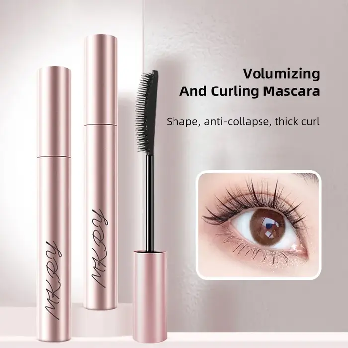 Mascara noir et soyeux