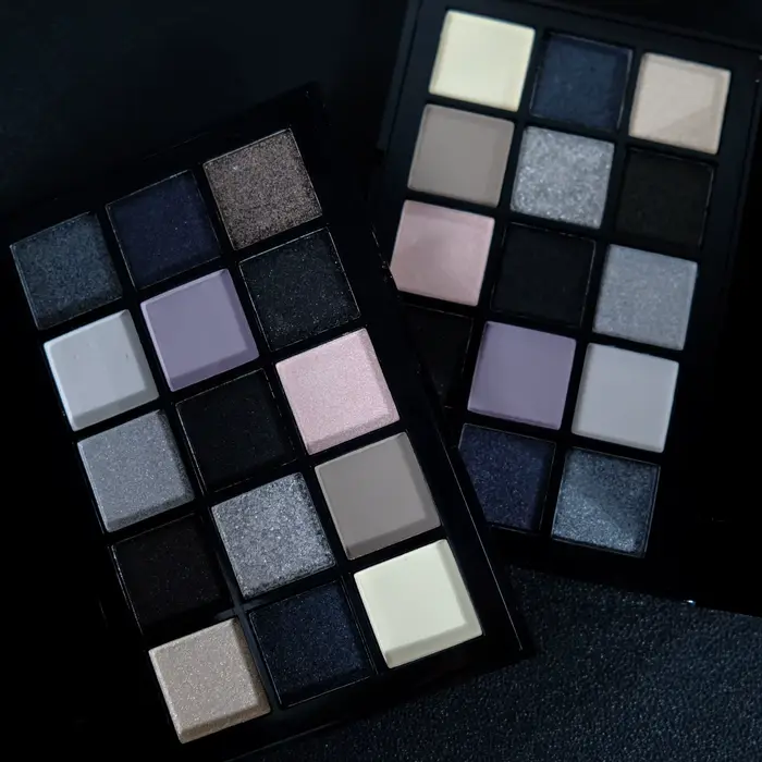 Palette de fards à paupières noirs Smokey