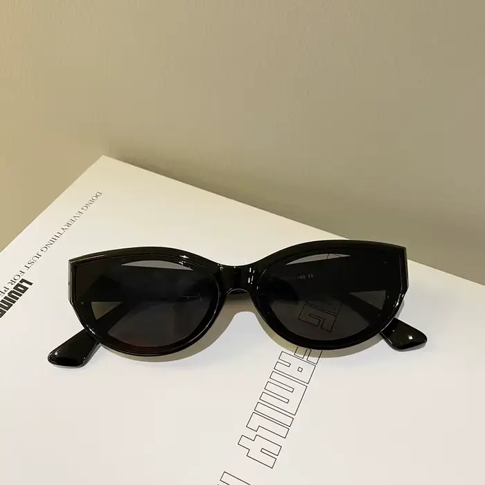Nouveauté lunettes de soleil œil de chat femmes lunettes ovales marque Vintage elliptique carré lune