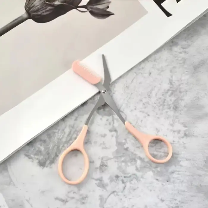 Ciseaux de coupe de sourcils