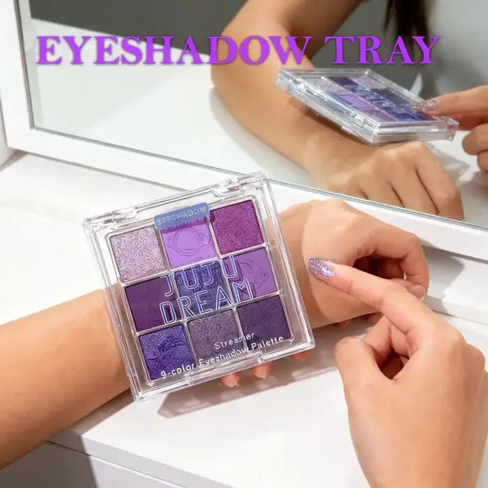 Palette de fards à paupières violets et roses