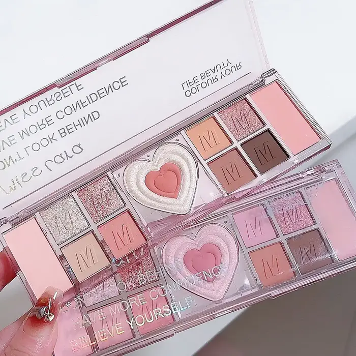 Palette de fards à paupières rose