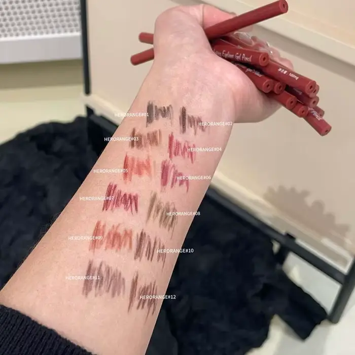 Crayon Eyeliner Ultra-fin rose marron