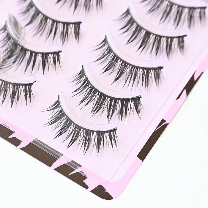 Cils effet mouillé Manga